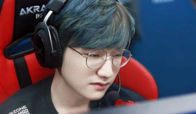 极高的焦点 极高的焦点